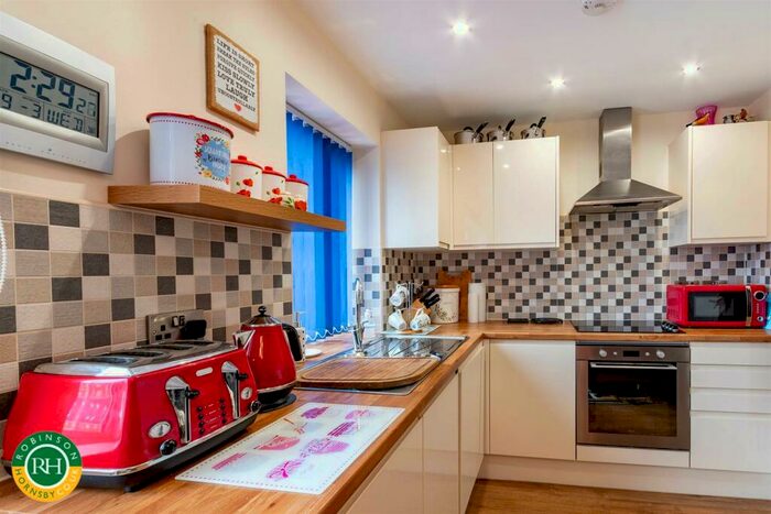1 Bedroom Apartment For Sale In Kirkby Avenue, Bentley, Doncaster, DN5