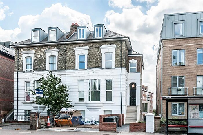 2 Bedroom Flat To Rent In Seven Sisters Road, London, N4