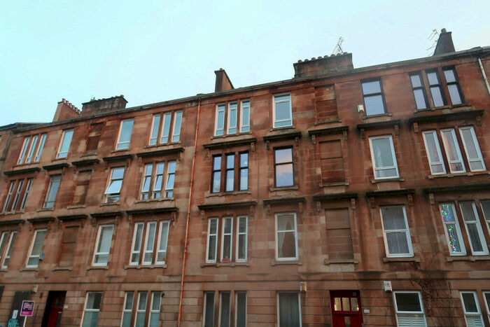 2 Bedroom Flat To Rent In Langside Road, Govanhill, G42