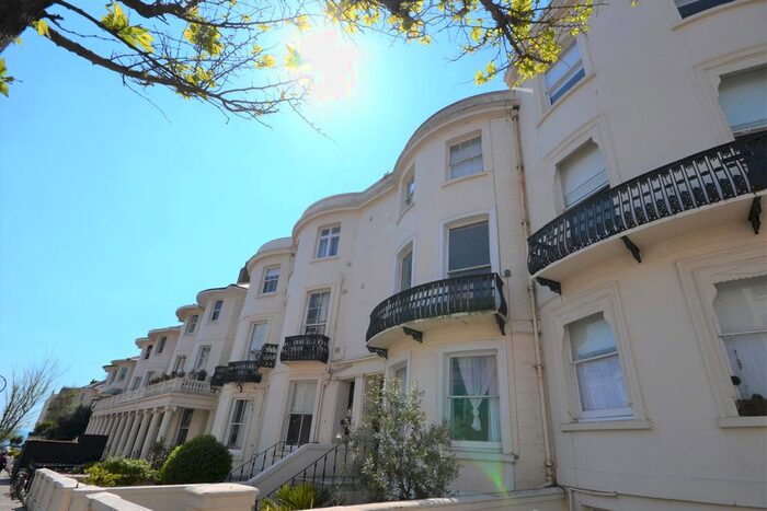 Studio To Rent In Lansdowne Place, Hove, BN3