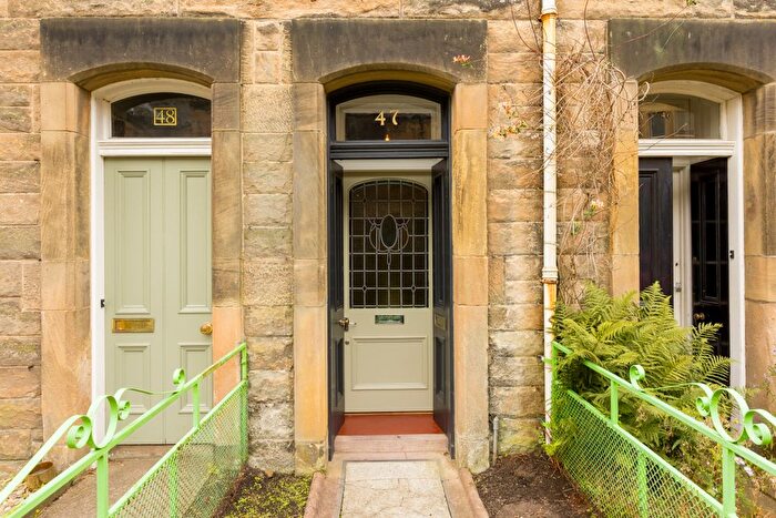 2 Bedroom Flat For Sale In Briarbank Terrace, Edinburgh, EH11