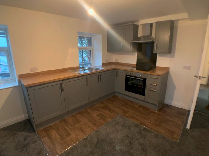 2 Bedroom Flat To Rent In Woodlands Village, Sandal, Wakefield, WF1