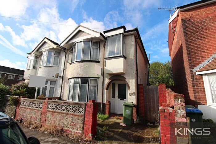 4 Bedroom Semi Detached House To Rent In Spear Road, SO14