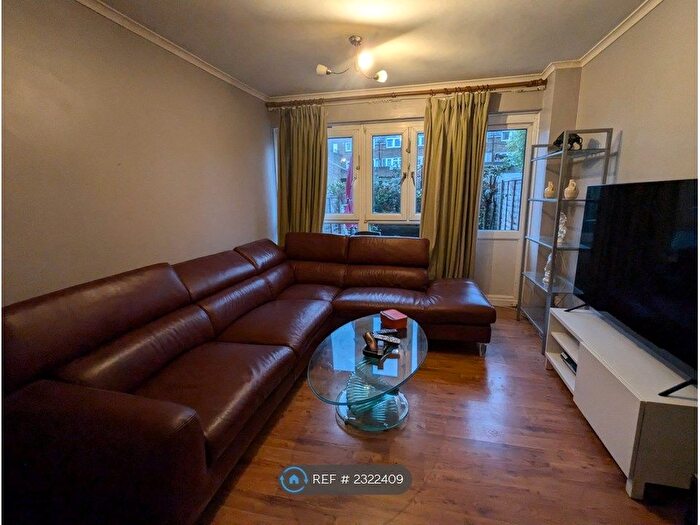 2 Bedroom Maisonette To Rent In Lampeter Square, London, W6