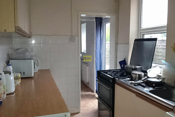 4 Bedroom Terraced House To Rent In Tiverton Road, Selly Oak, Birmingham, B29