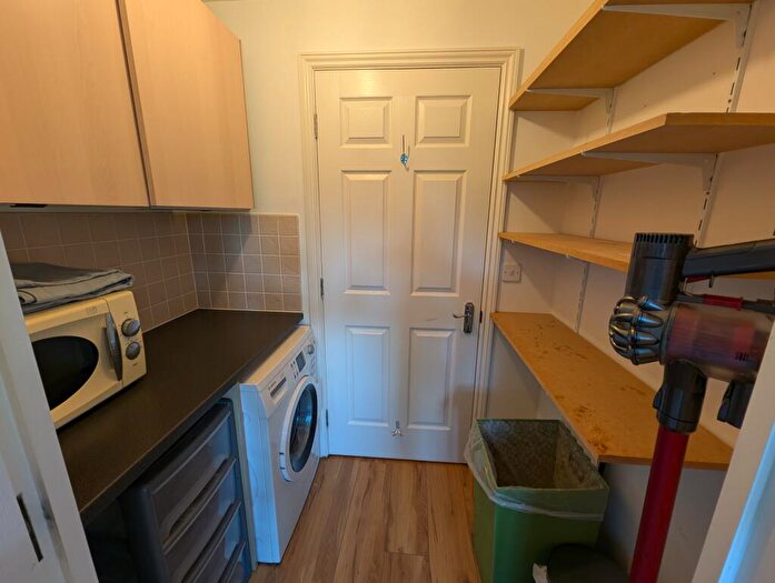 4 Bedroom House To Rent In Herons Court, Gilesgate, Durham, DH1