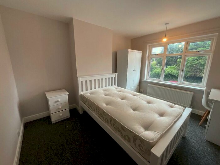 3 Bedroom Detached House To Rent In Humber Road, Nottingham, Nottinghamshire, NG9