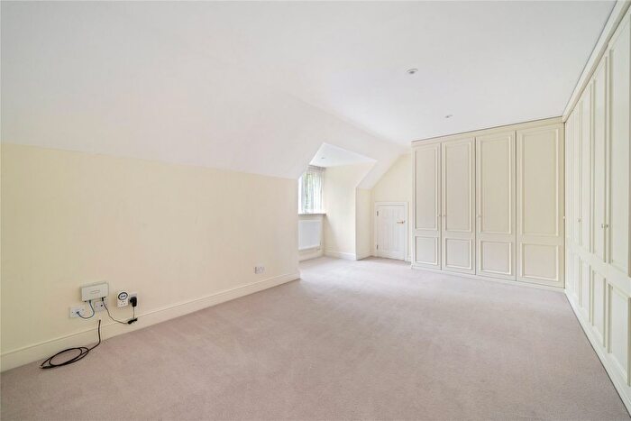 5 Bedroom Detached House To Rent In Woodside Road, Cobham, Surrey, KT11