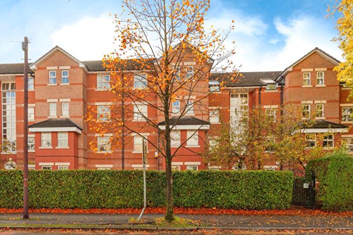 2 Bedroom Flat To Rent In School Lane, Didsbury, M20