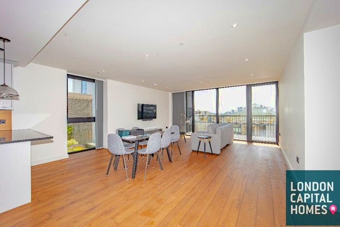 3 Bedroom Apartment To Rent In Emery Way London, E1W