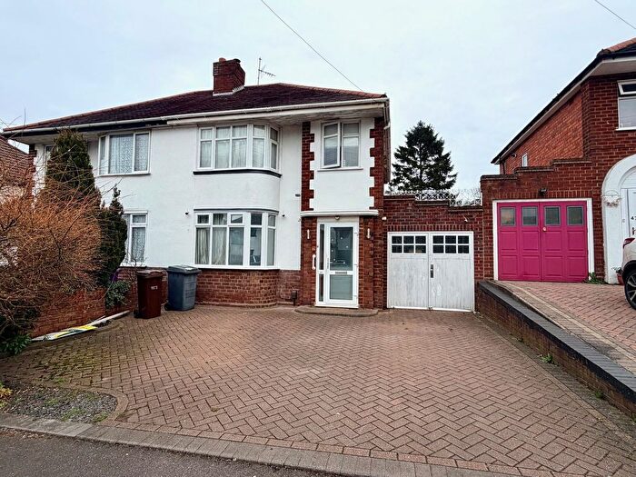 3 Bedroom Semi Detached House For Sale In Norbury Road, Fallings Park, Wolverhampton, WV10