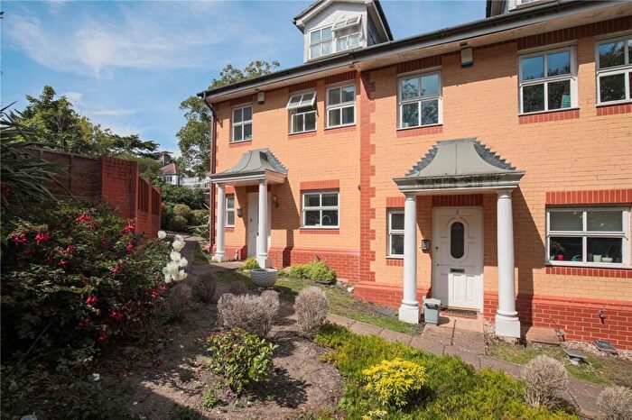 4 Bedroom Semi-Detached House For Sale In Montgomerie Mews, London, SE23