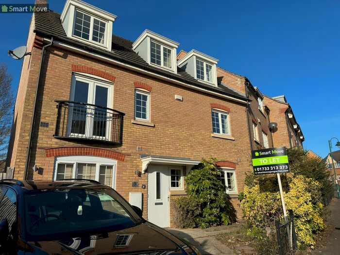 4 Bedroom End Of Terrace House To Rent In Lady Charlotte Road, Hampton Hargate, Peterborough, Cambridgeshire., PE7