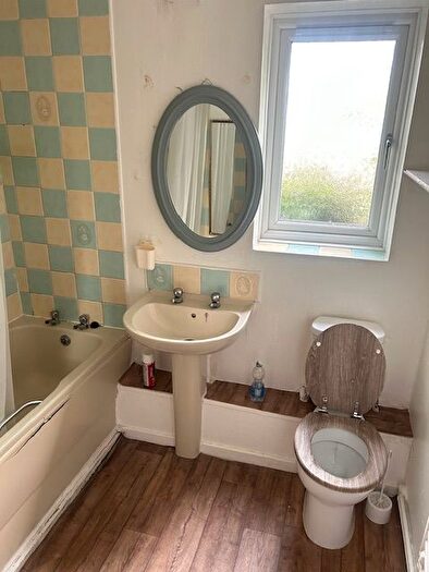 2 Bedroom Flat To Rent In Huntingdon Road, Leicester, LE4