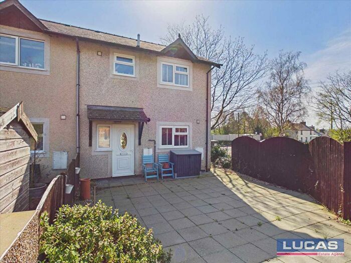 3 Bedroom End Terrace House For Sale In Bryn Salem, Ffordd Caergybi, Llanfairpwll, LL61