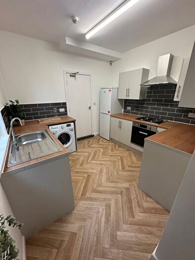 5 Bedroom Semi Detached House To Rent In Latchmere Road, Manchester, M14