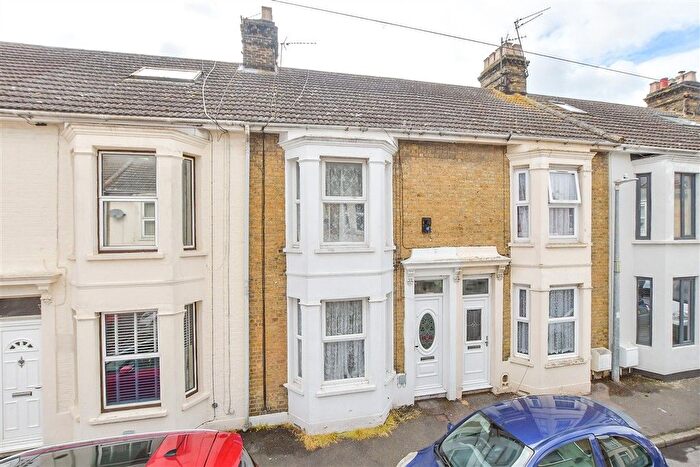 3 Bedroom Terraced House For Sale In Alexandra Road, Sheerness, Kent, ME12