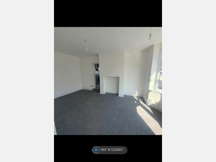 5 Bedroom Semi-Detached House To Rent In Eldred Road, Liverpool, L16