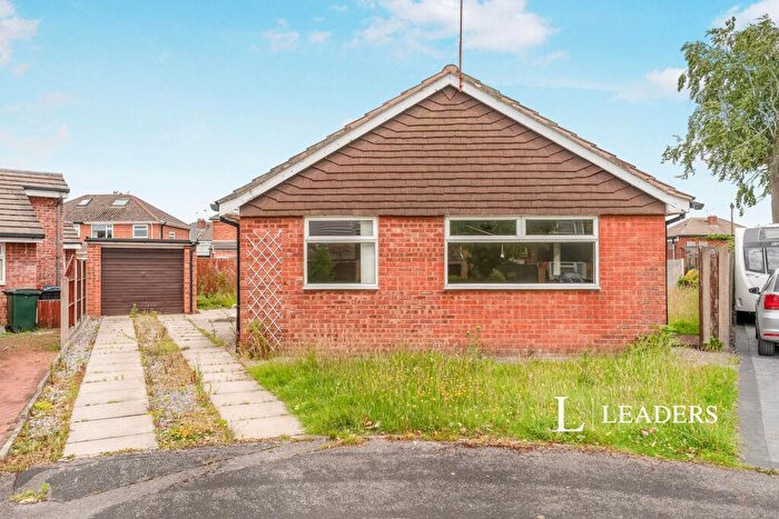 3 Bedroom Bungalow To Rent In Whitby, Ellesmere Port, CH66