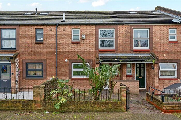 3 Bedroom Terraced House For Sale In Rectory Square, London, United Kingdom, E1