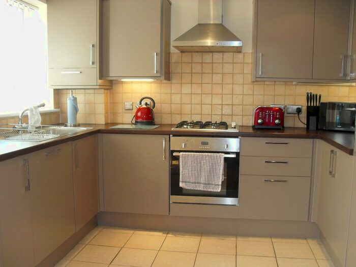 1 Bedroom Flat To Rent In Kenilworth Road, Ashford, TW15