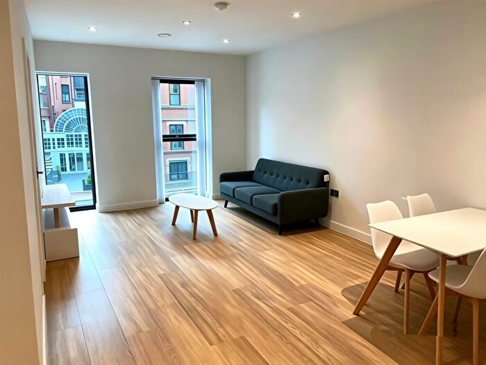 1 Bedroom Flat To Rent In Calico Building, Whitworth Street, Manchester, M1