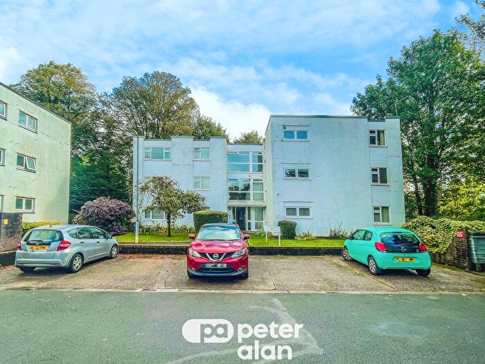 2 Bedroom Flat To Rent In Cromwell House, Llanishen Court, Llanishen, CF14