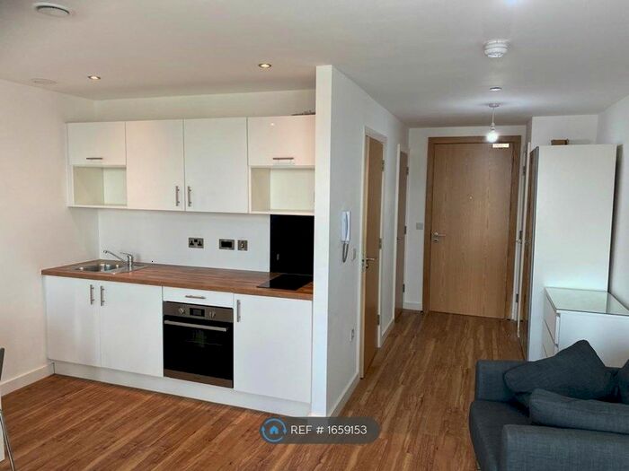Studio To Rent In Media City, Salford, M50