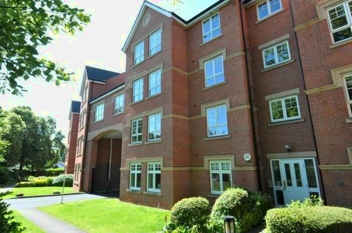 2 Bedroom Flat To Rent In St. Andrews Road, Droitwich, WR9