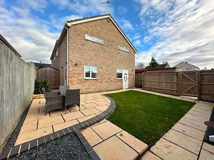 2 Bedroom Semi-Detached House For Sale In A Poplar Close, Garsington, OX44