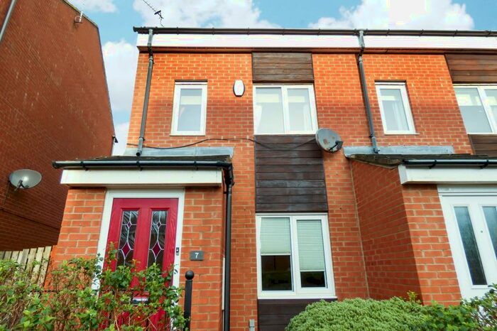 3 Bedroom Town House To Rent In Harrington Way, Ashington, Northumberland, NE63