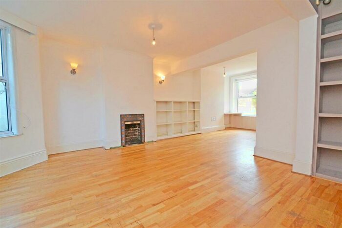 4 Bedroom Terraced House To Rent In Hythe Road, Brighton, BN1