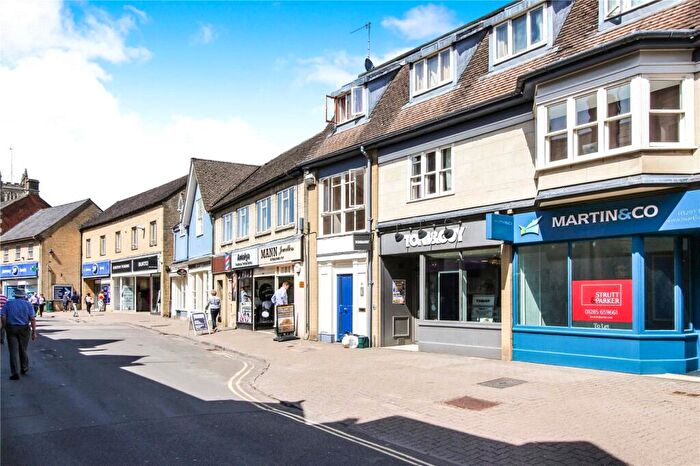 1 Bedroom Apartment To Rent In Cricklade Street, Cirencester, Gloucestershire, GL7