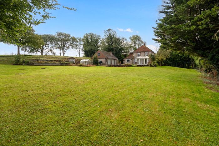 4 Bedroom Detached House To Rent In East Meon, Petersfield, Hampshire, GU32