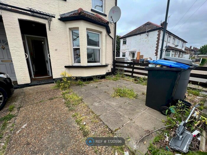 4 Bedroom End Of Terrace House To Rent In Peel Road, Wembley, HA9