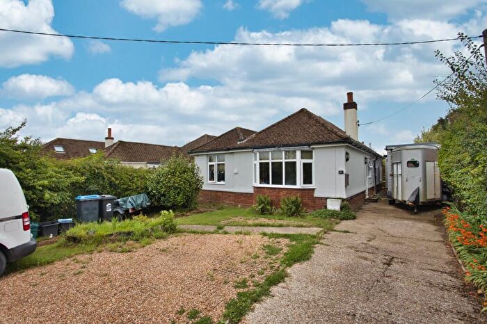 4 Bedroom Bungalow For Sale In Bewsbury Cross Lane, Whitfield, CT16