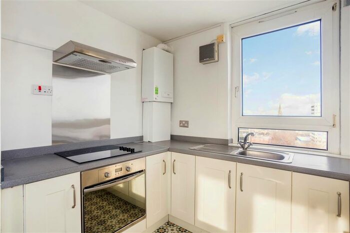 1 Bedroom Flat To Rent In Keevil Drive, London, SW19