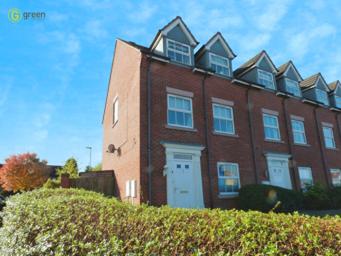 4 Bedroom End Of Terrace House For Sale In Oak Drive, Mile Oak, B78