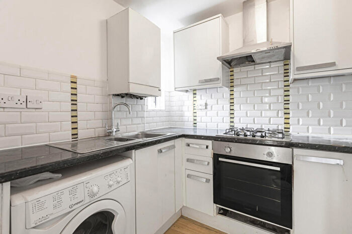 1 Bedroom Apartment To Rent In South Birkbeck Road, Leyton, London, E11