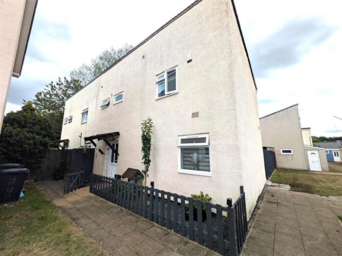 2 Bedroom Semi-Detached House For Sale In Elgar Close, Knowle, Bristol, BS4