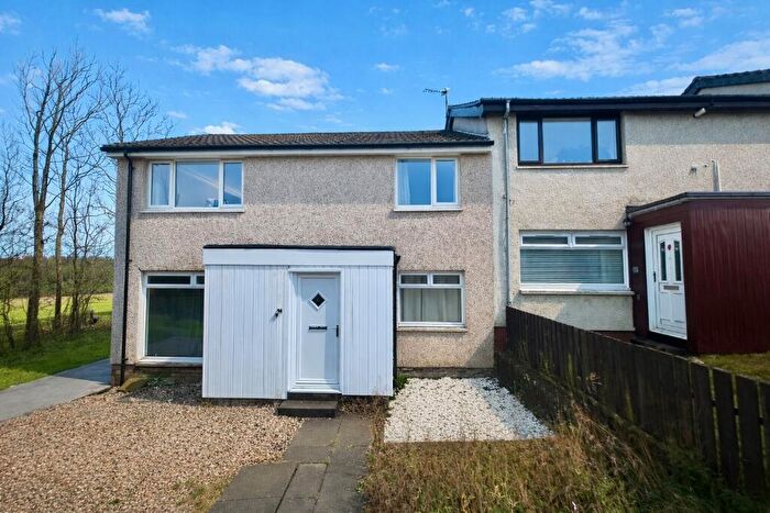 2 Bedroom Flat To Rent In Hazel Road, Banknock, Falkirk, FK4
