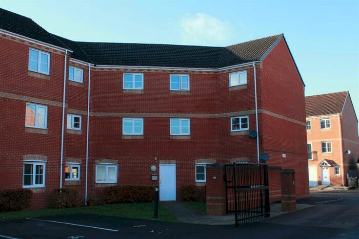 2 Bedroom Flat To Rent In Darbys Way, Tipton, DY4