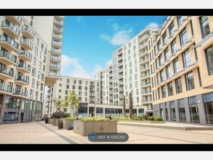 2 Bedroom Flat To Rent In Nankeville Court, Woking, GU22