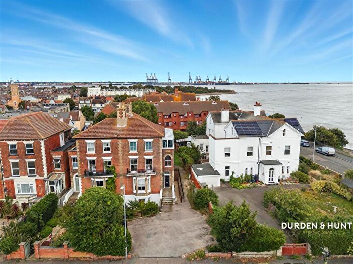 2 Bedroom Apartment For Sale In Cliff Road, Harwich, CO12