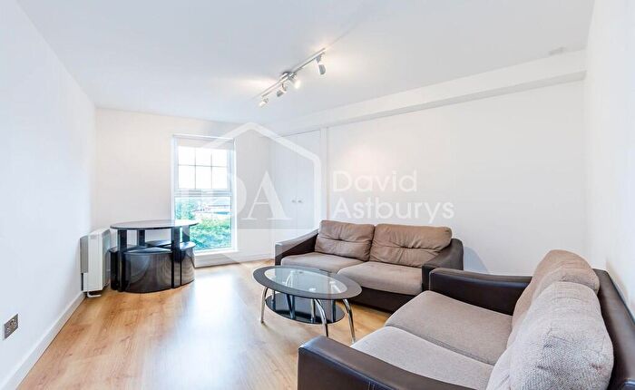 3 Bedroom Apartment To Rent In Criterion Mews, Archway, London, N19