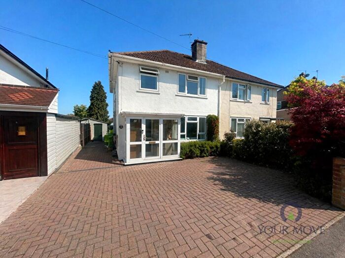 3 Bedroom Semi Detached House For Sale In Surrey Road, Maidstone, Kent, ME15