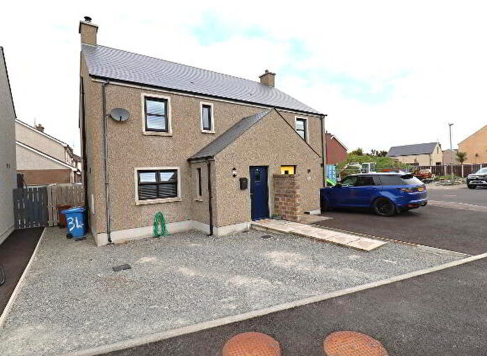 3 Bedroom Semi-Detached House For Sale In Corick Close, Kilkeel, BT34