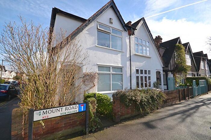 4 Bedroom Semi-Detached House For Sale In Mount Road, New Malden, KT3