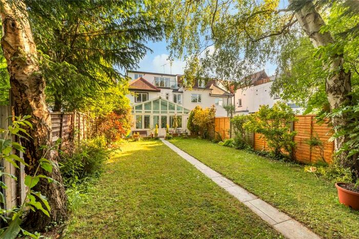 5 Bedroom House To Rent In North End Road, Golders Green, NW11