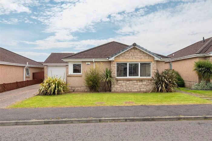 3 Bedroom Bungalow For Sale In Hutton Browne Grove, Kennoway, Leven, Fife, KY8